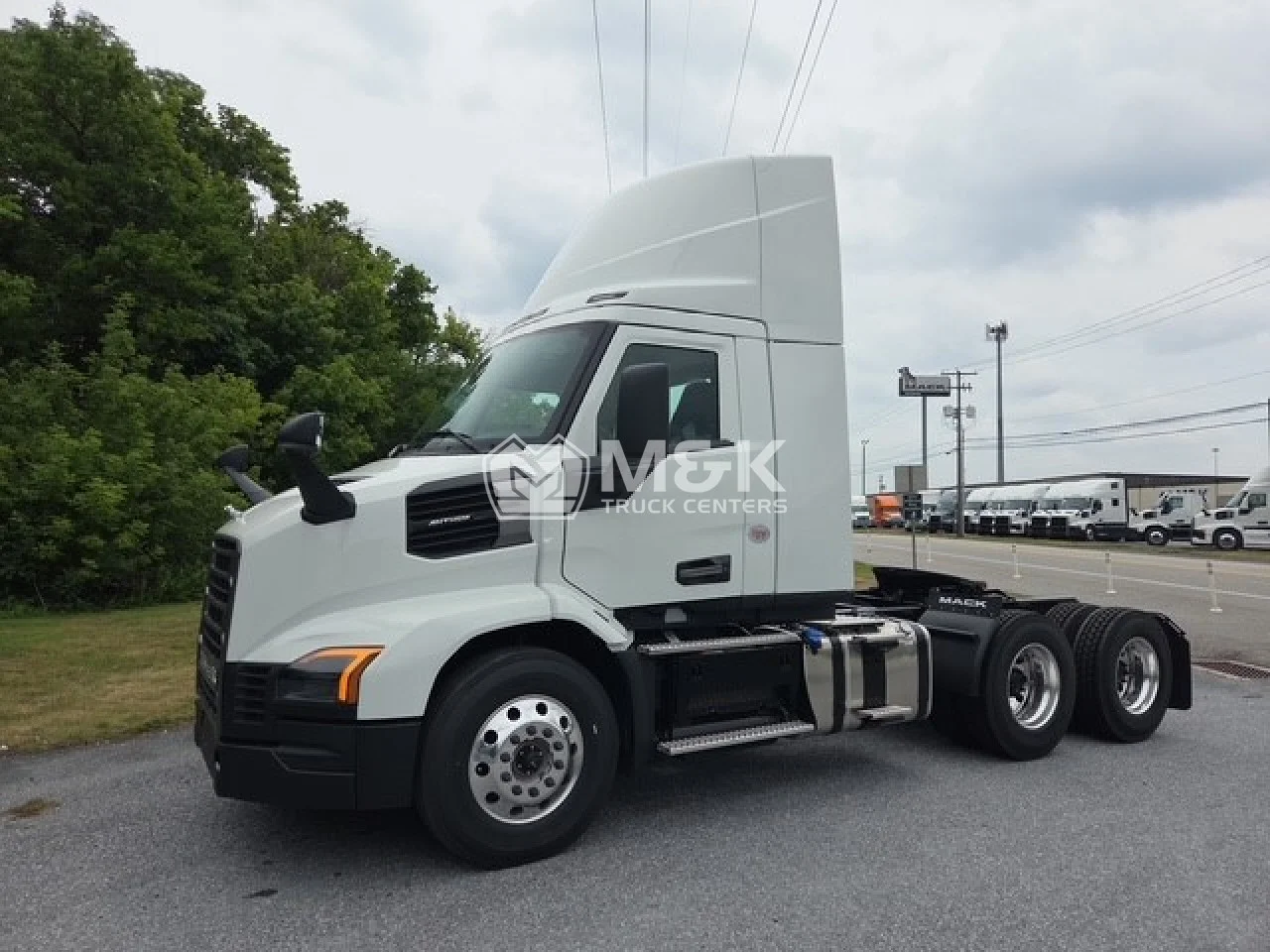 2027 Mack Anthem in Harrisburg, PA