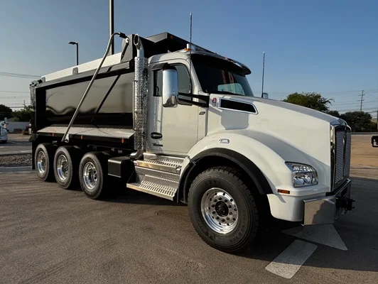 2027 Kenworth T880