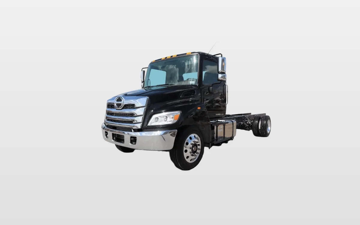 2025 Hino L6 - image 1