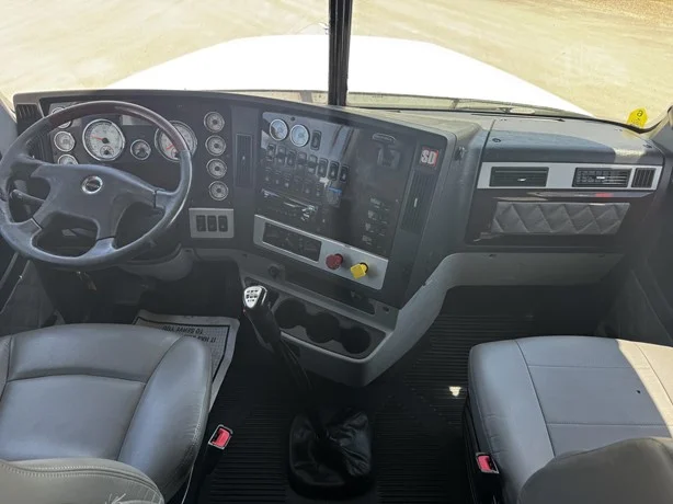 2020 Freightliner in MN — photo 3