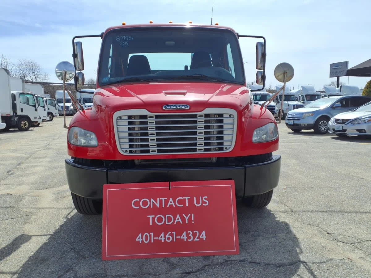 2019 Freightliner M2 106 in Warwick, RI — photo 2
