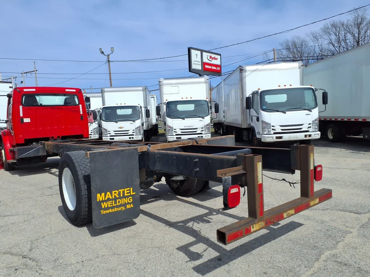 2019 Freightliner M2 106 in Warwick, RI — photo 6