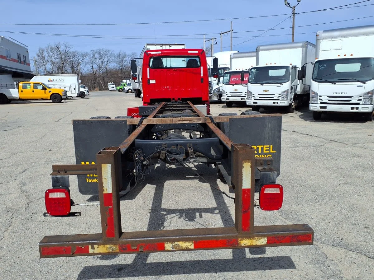 2019 Freightliner M2 106 in Warwick, RI — photo 5