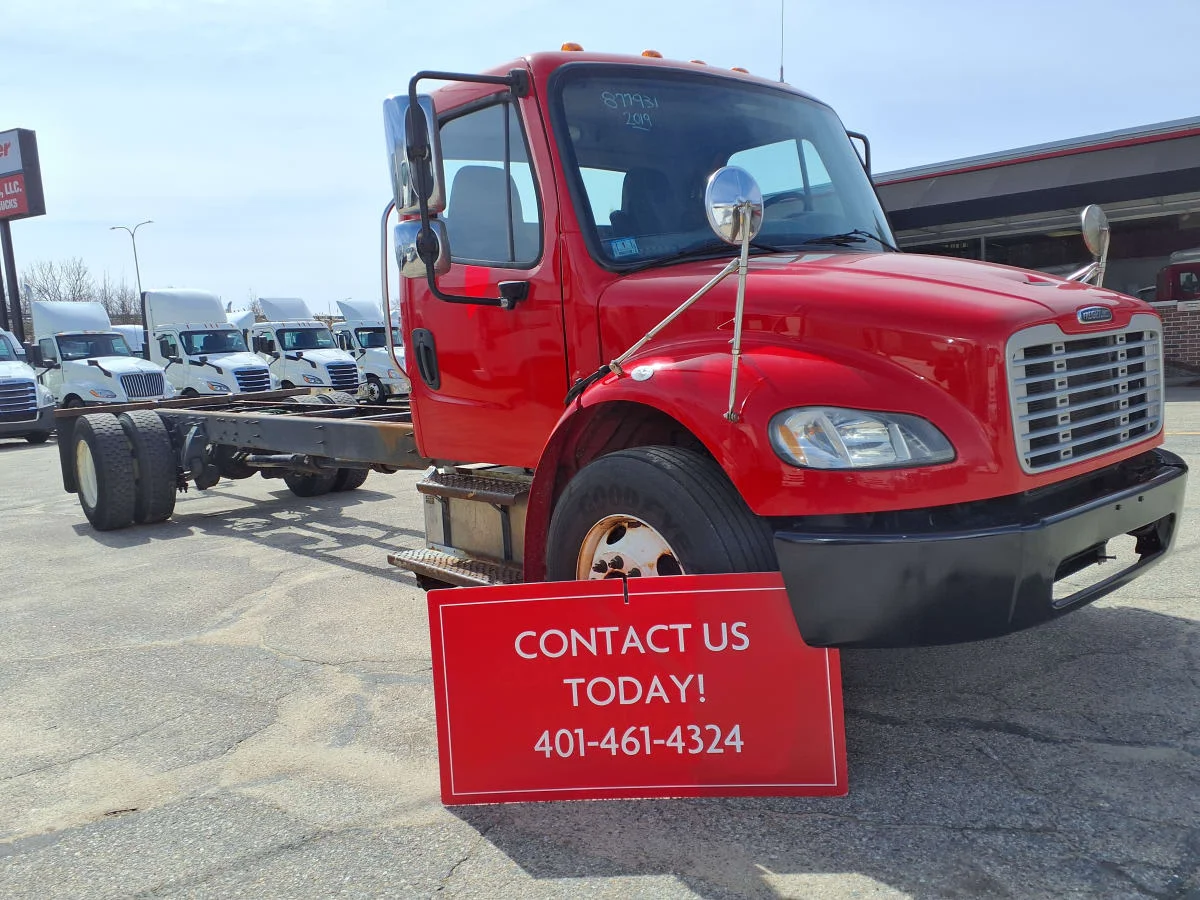 2019 Freightliner M2 106 in Warwick, RI — photo 3