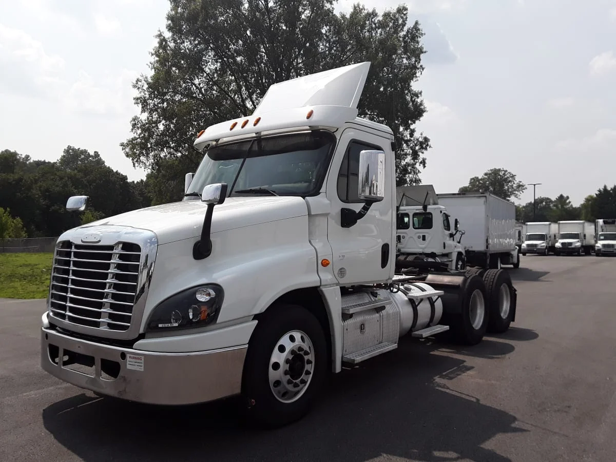 2017 Freightliner Cascadia in Beltsville, MD