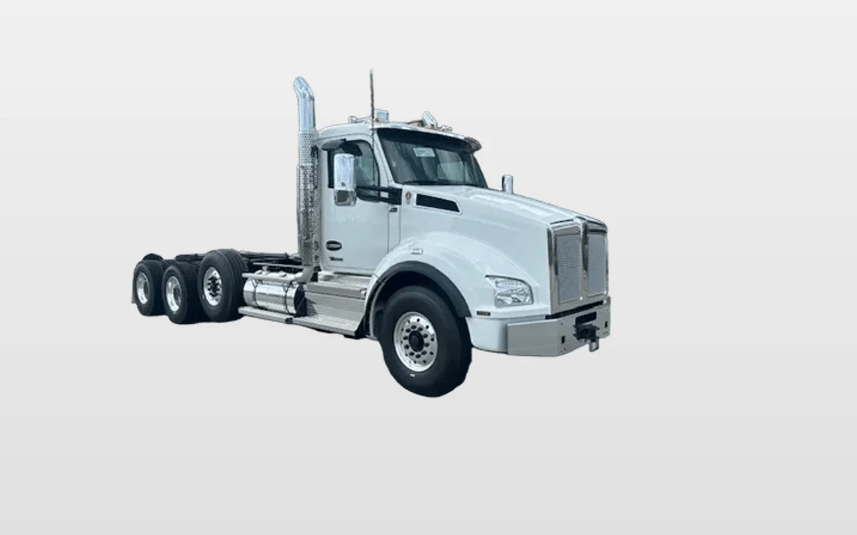 2026 Kenworth T880 - image 1