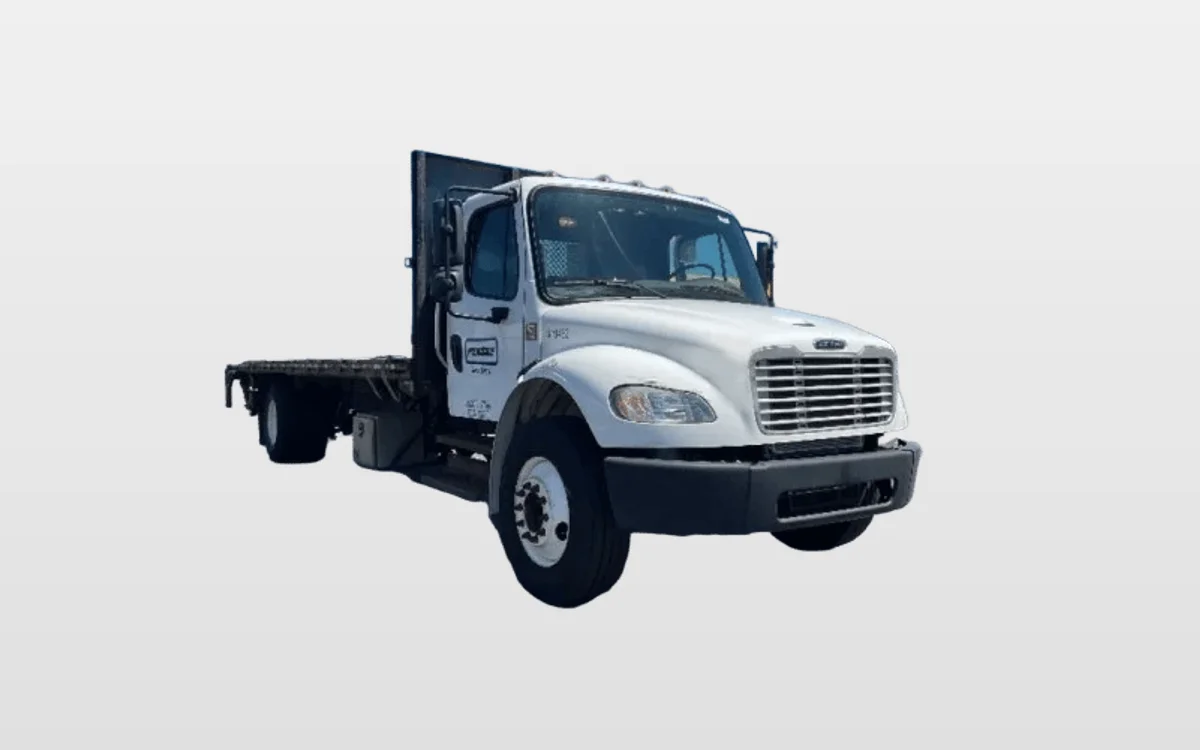 2019 Freightliner M2 106 - image 1