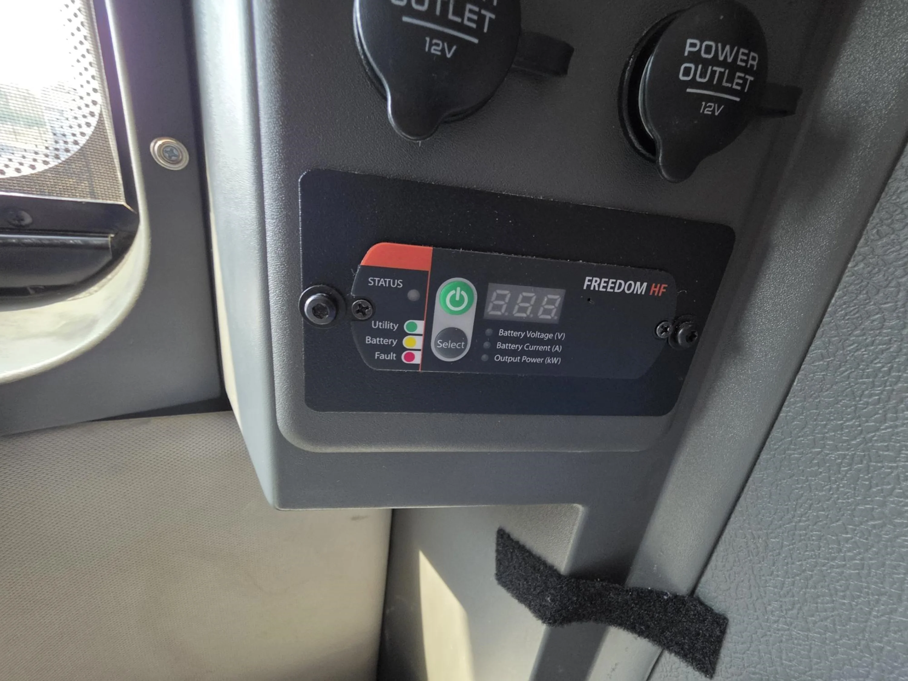 2024 Volvo VNL 860 in Cahokia, IL — photo 10
