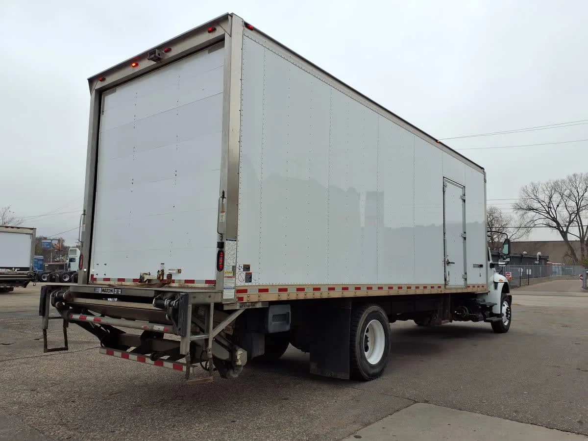 2020 International MV - image 4