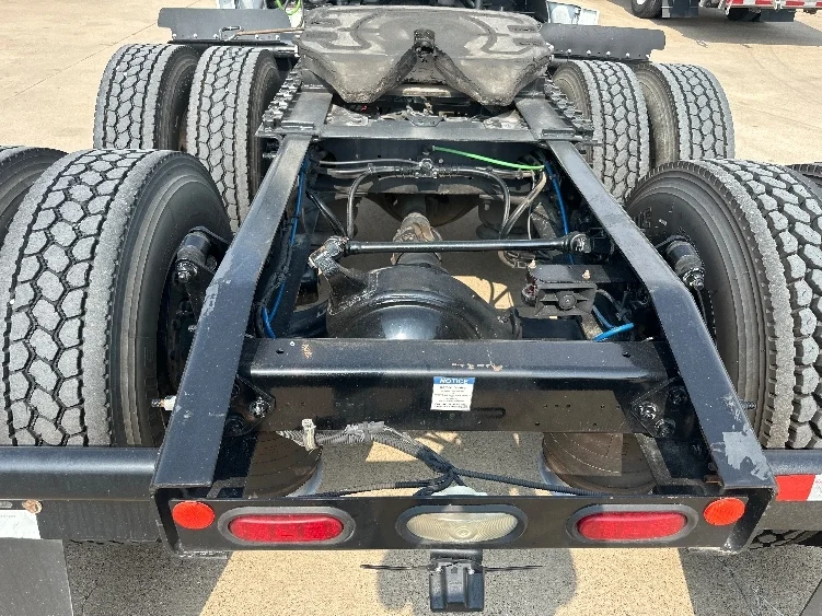 2020 Freightliner Cascadia in Waxahachie, TX — photo 6