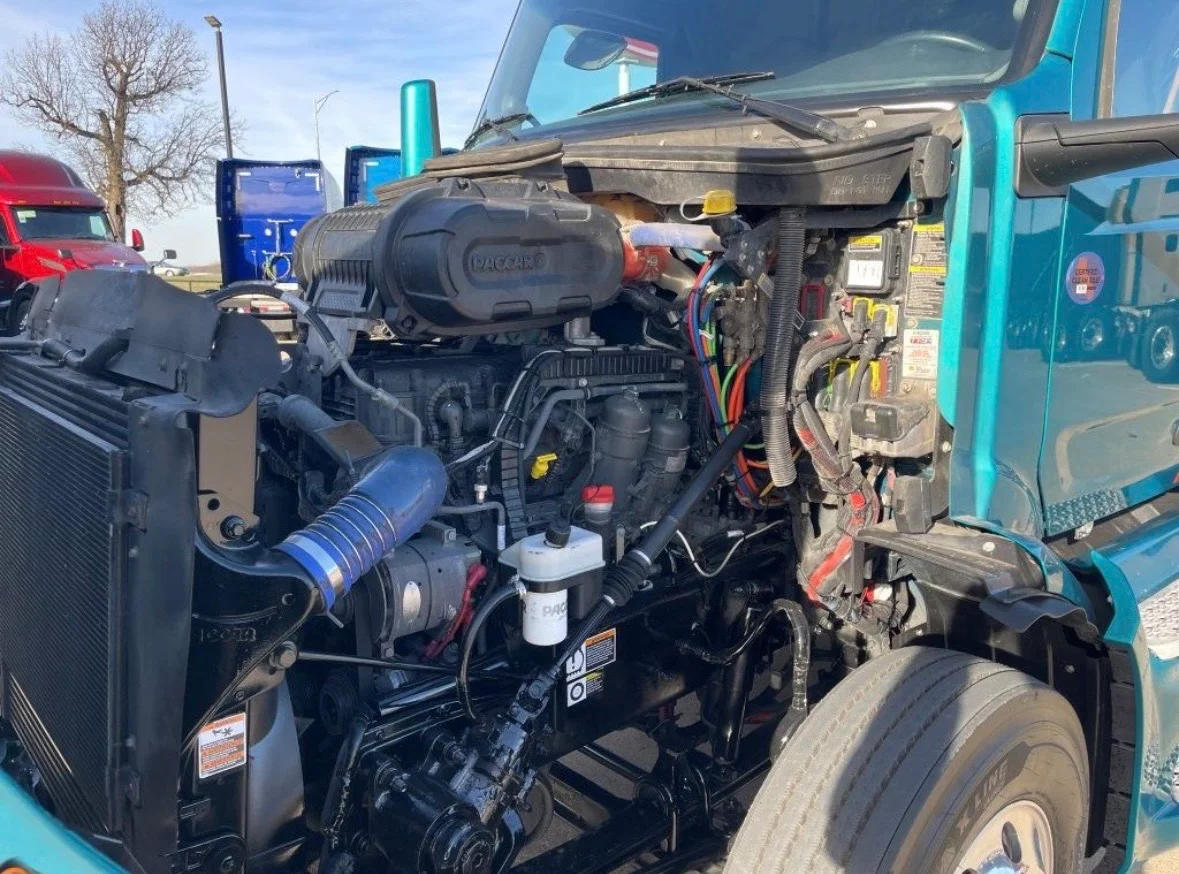 2023 Peterbilt 579 - image 10