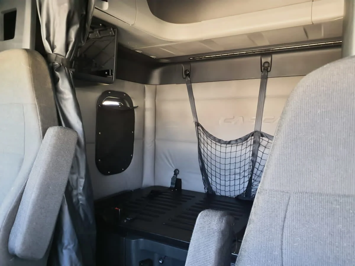2020 Freightliner Cascadia in Indianapolis, IN — photo 8