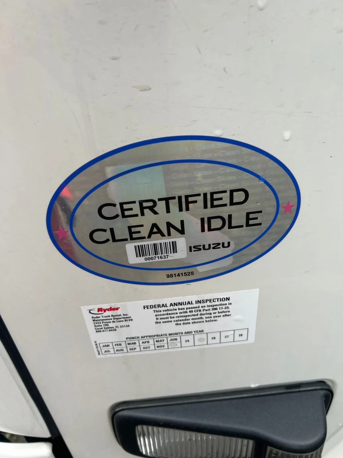 2017 Isuzu NPR - image 11