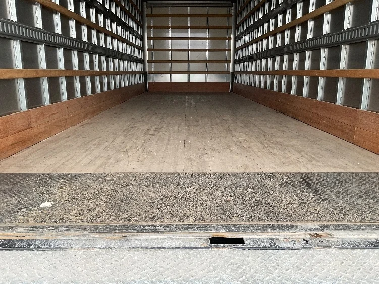 2024 Freightliner M2 106 - image 10