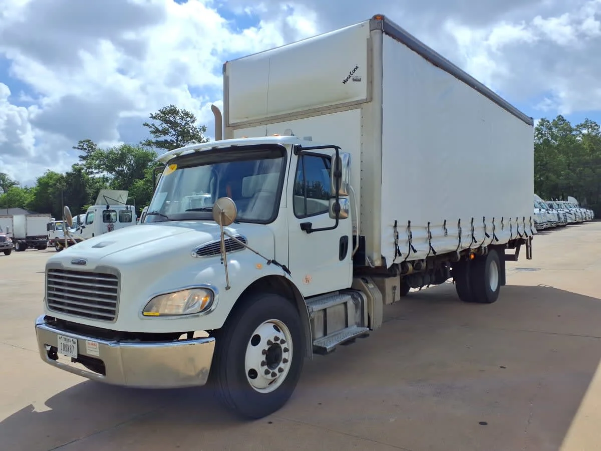 2019 Freightliner M2 106