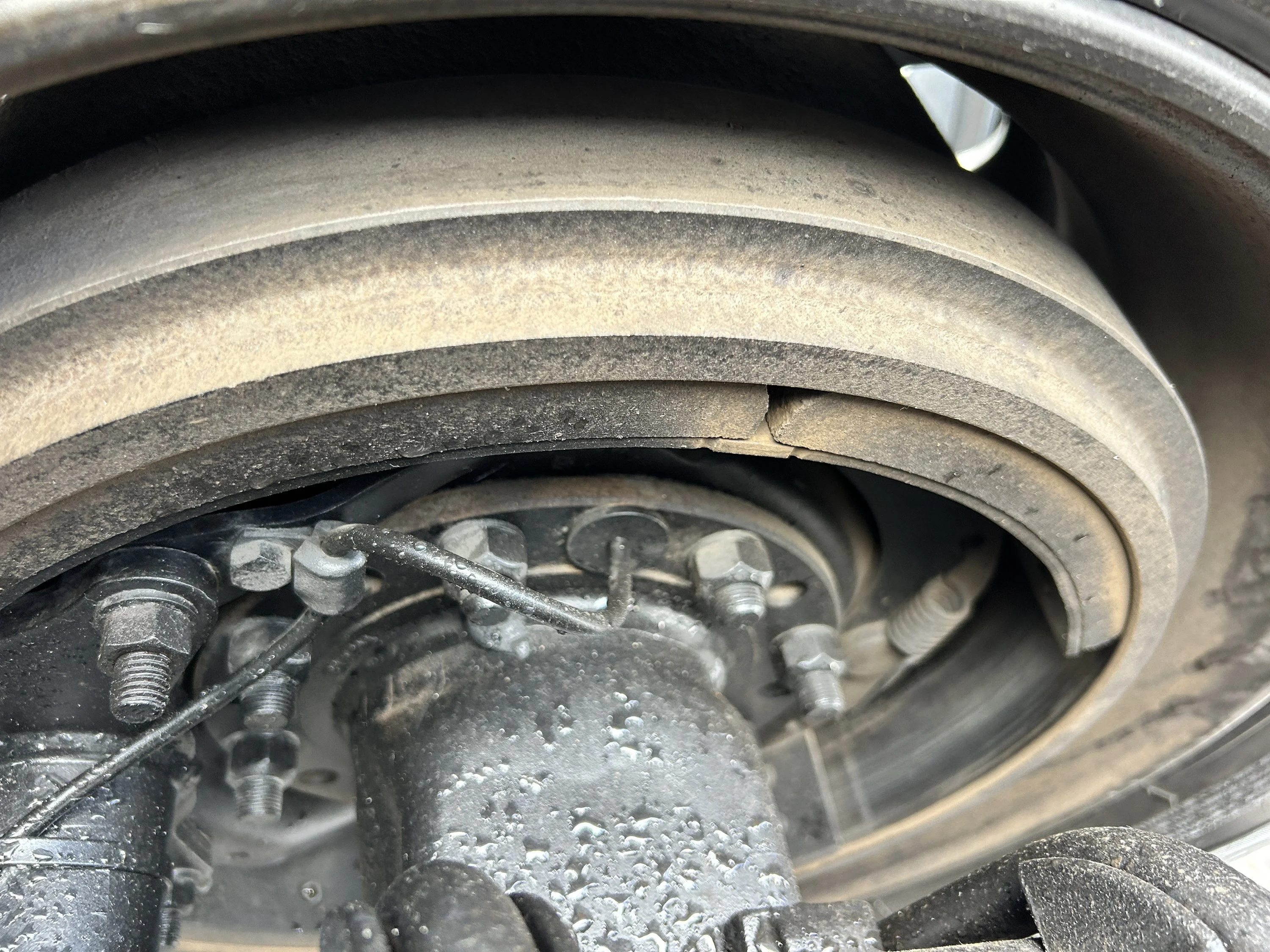 2024 Volvo VNL 860 - image 11