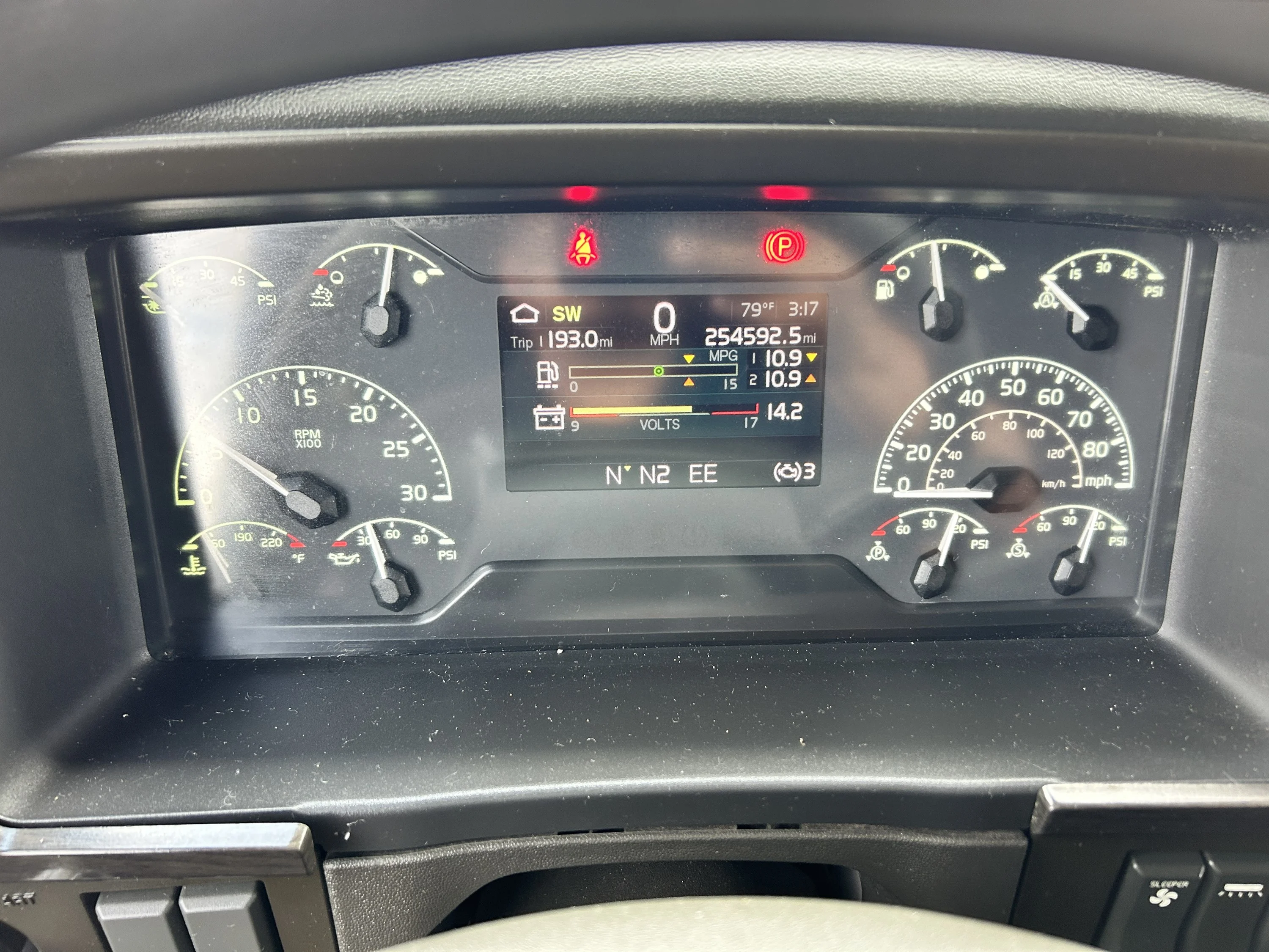 2024 Volvo VNL 860 - image 20