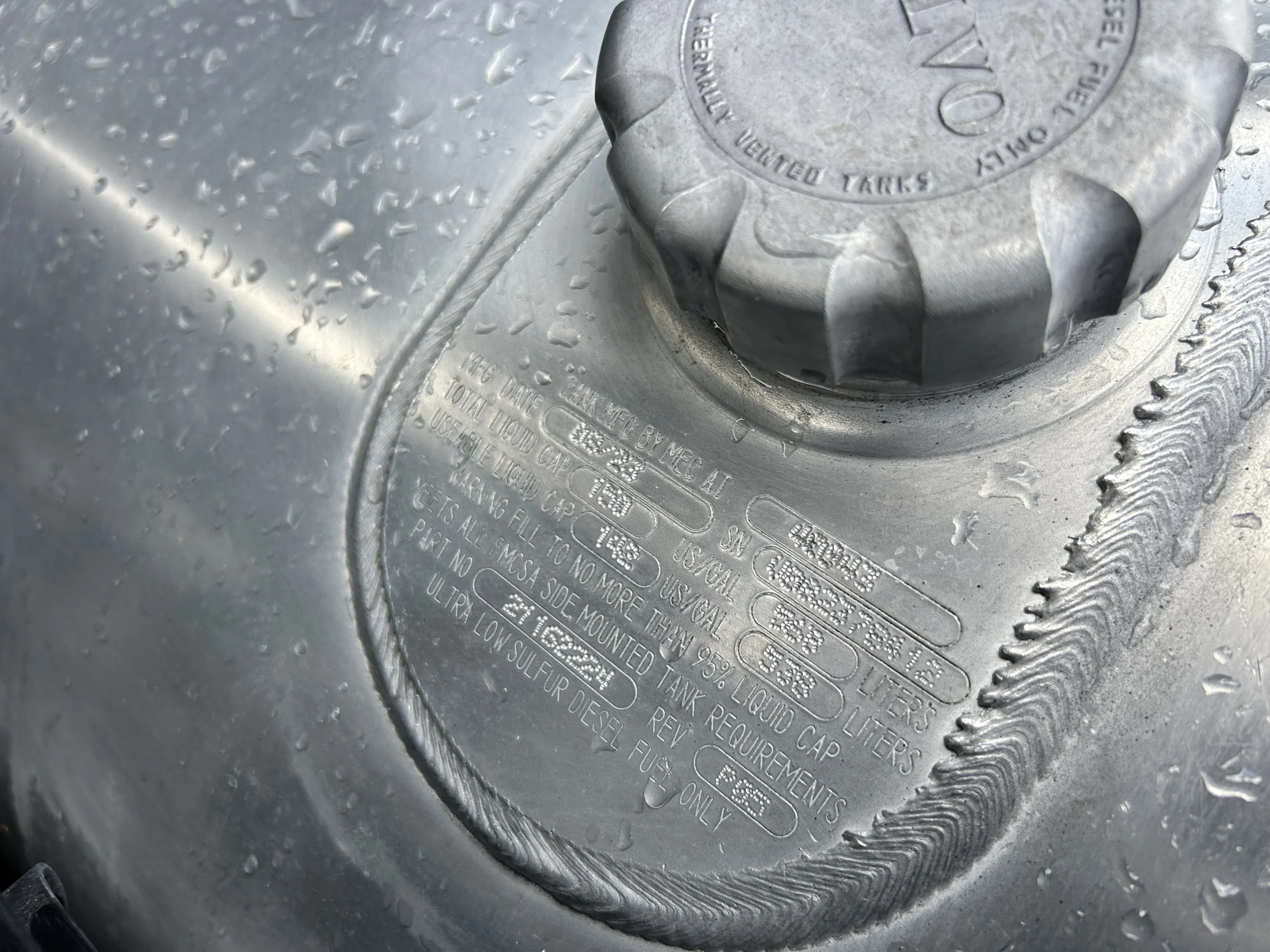 2024 Volvo VNL 860 - image 7