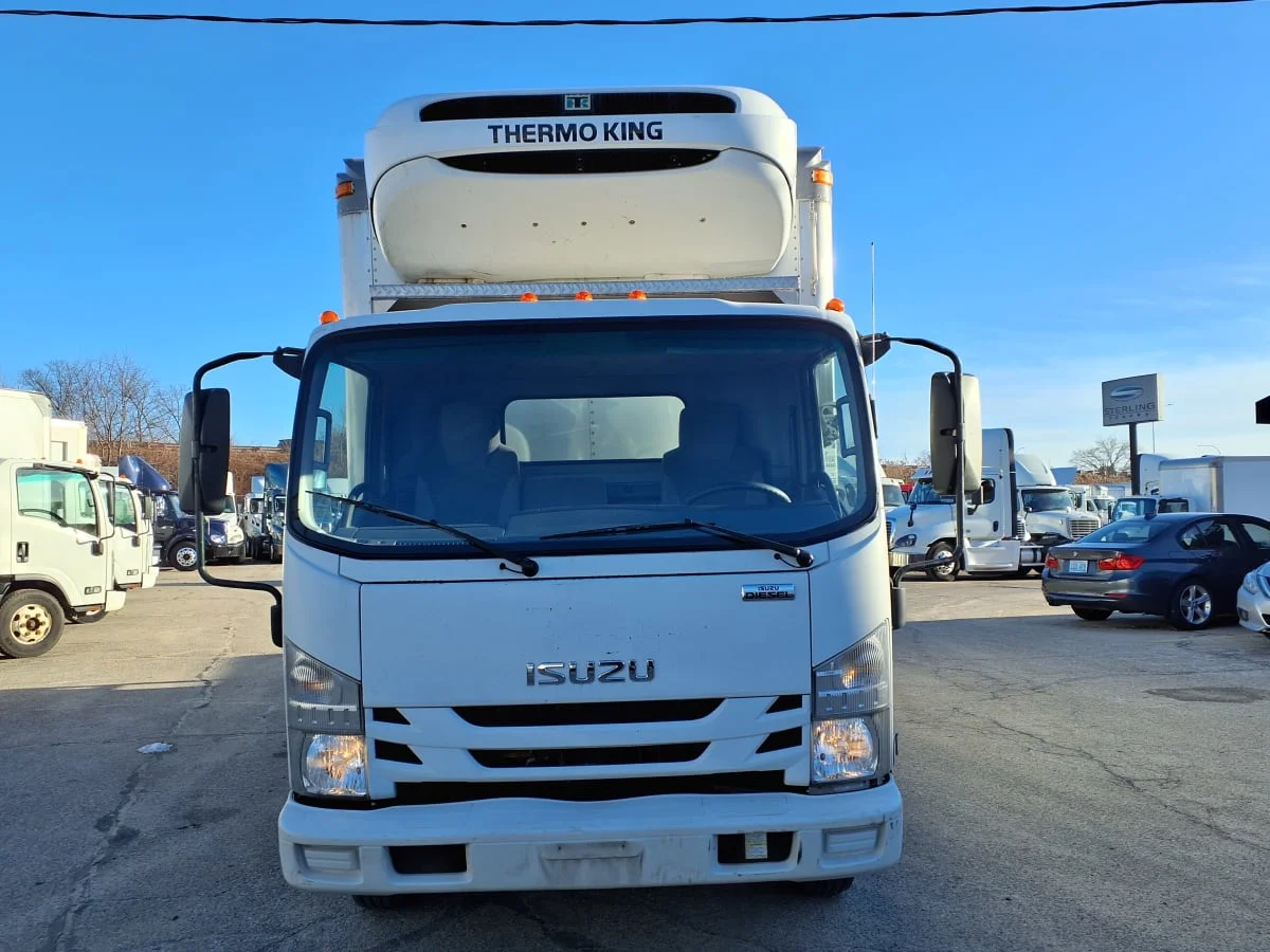 2018 Isuzu NPR - image 2