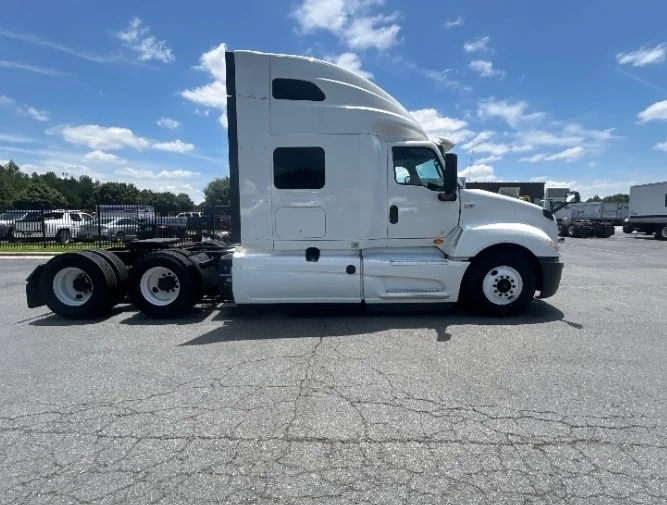 2020 International LT in Greensboro, NC — photo 8