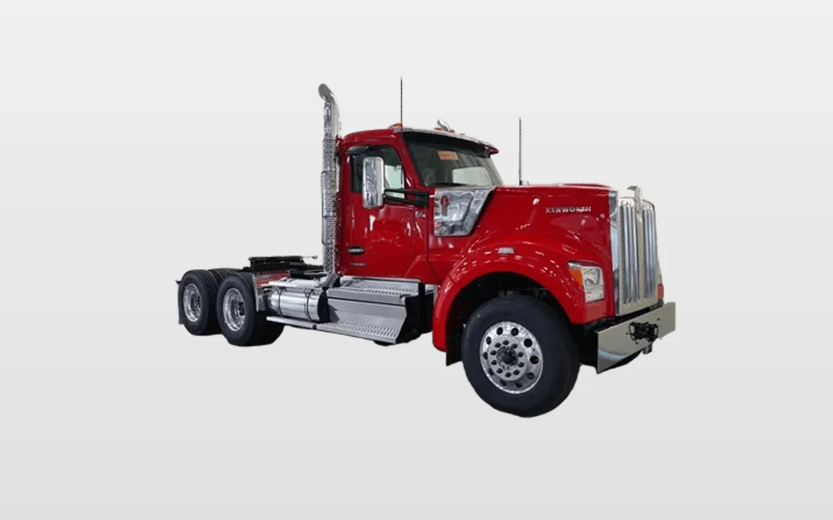 2027 Kenworth W990 - image 1