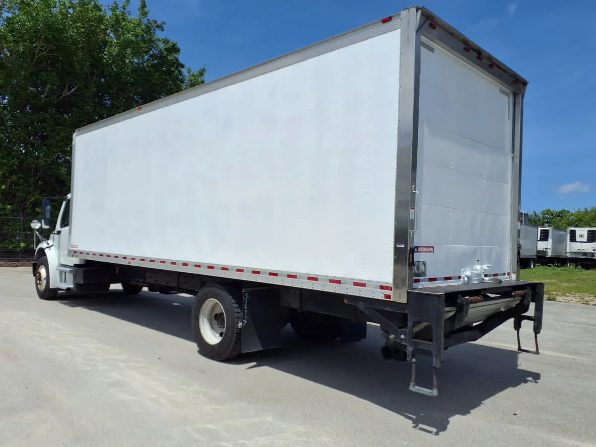 2019 Freightliner M2 106 in Davie, FL — photo 6