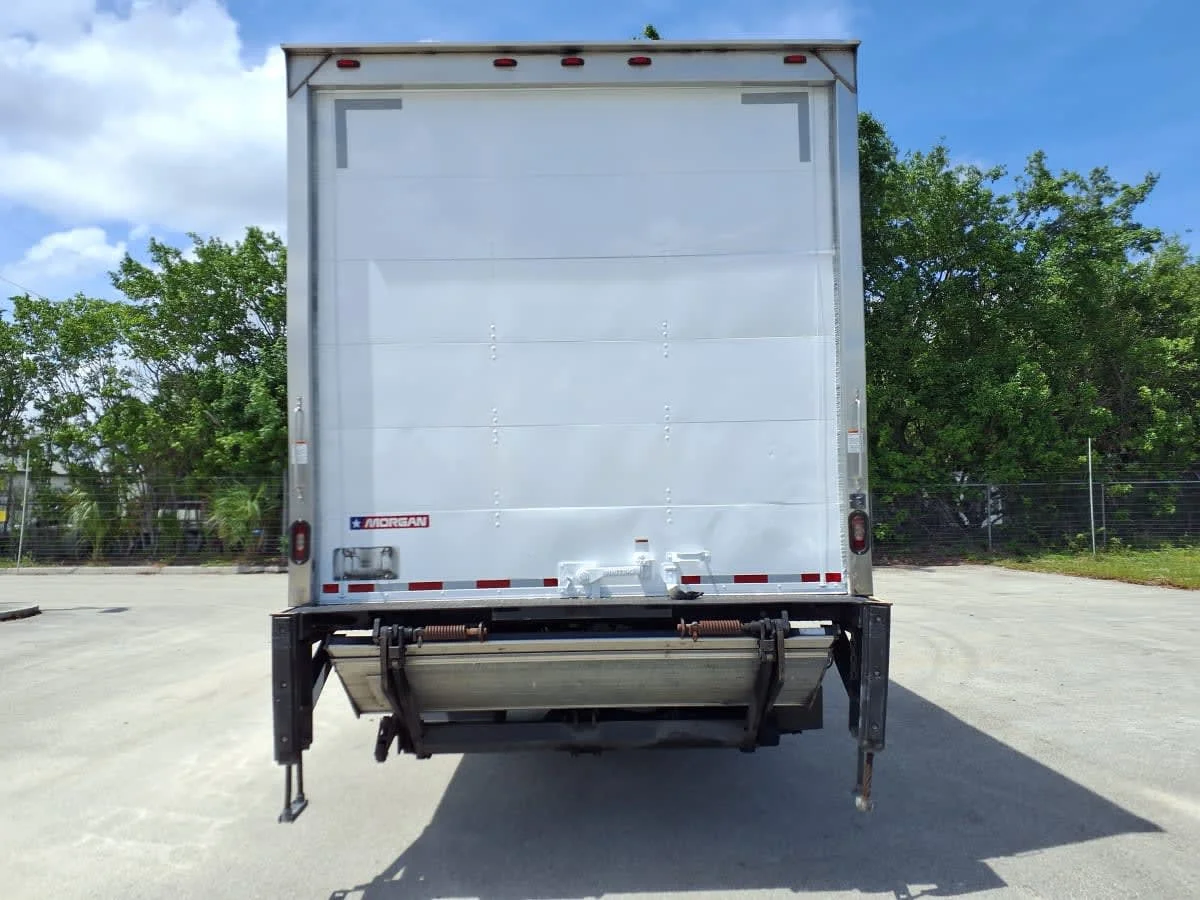 2019 Freightliner M2 106 in Davie, FL — photo 5