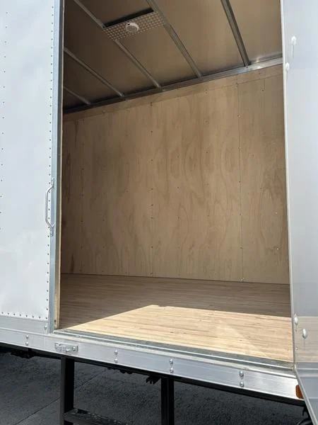 2027 Freightliner M2 106 in Columbus, OH — photo 5