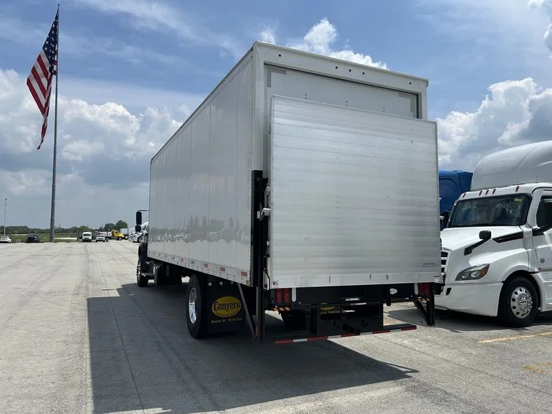2027 Freightliner M2 106 in Columbus, OH — photo 3