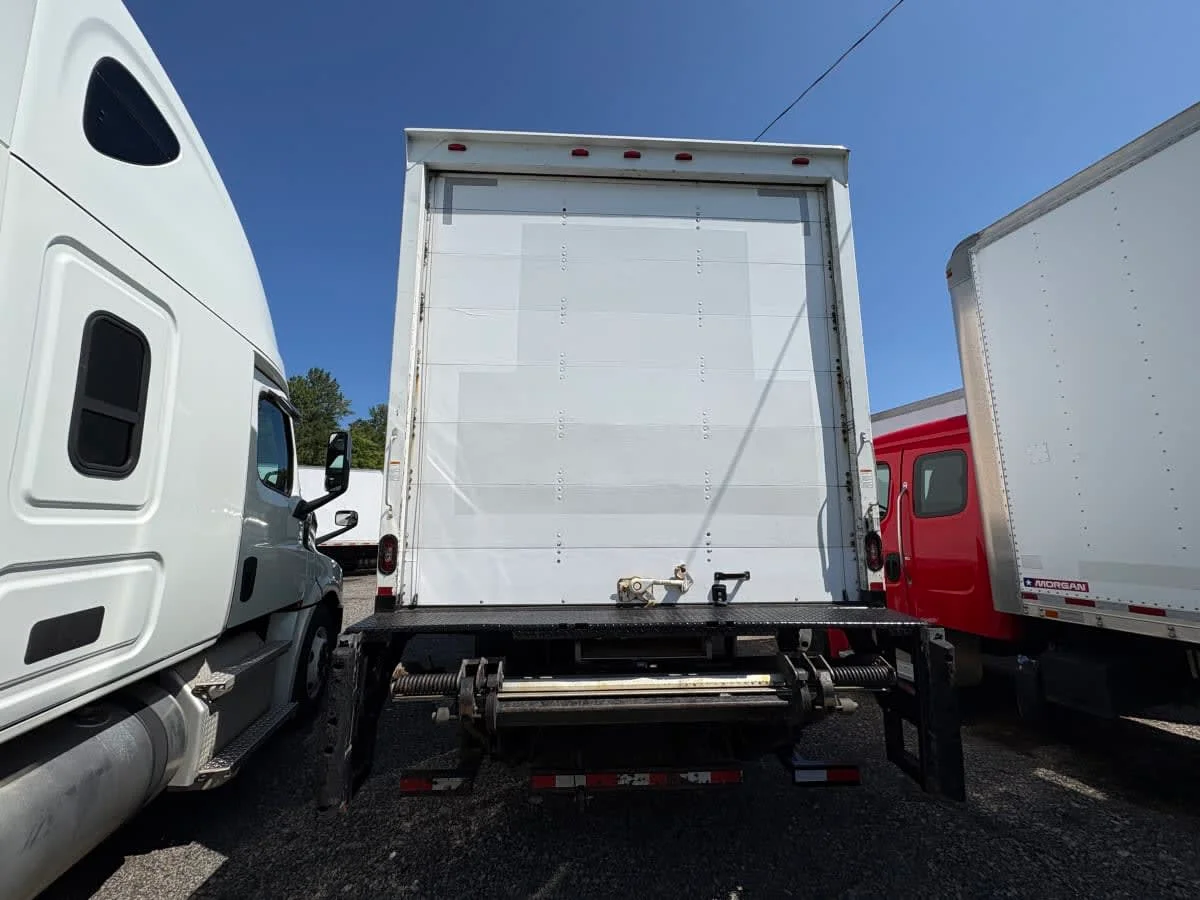 2017 Freightliner M2 106 in Ashland, VA — photo 5