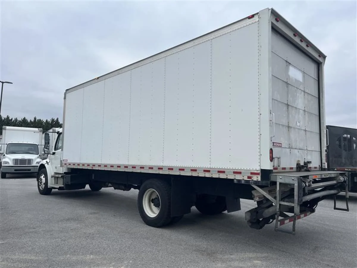 2020 Freightliner M2 106 - image 6