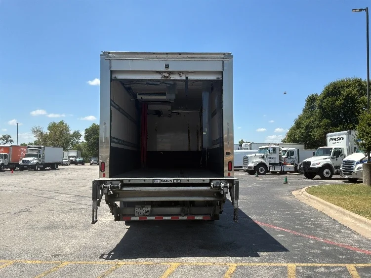 2020 Freightliner eM2 in San Antonio, TX — photo 8