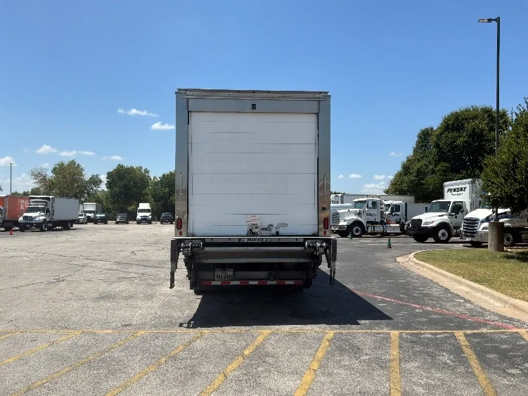 2020 Freightliner eM2 in San Antonio, TX — photo 7