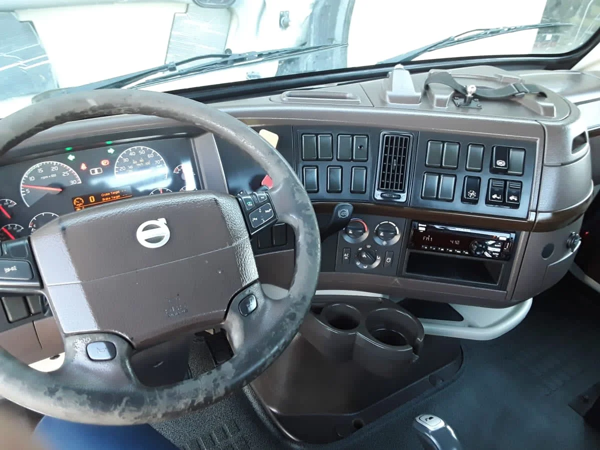 2016 Volvo VNL 860 in Kansas City, MO — photo 7