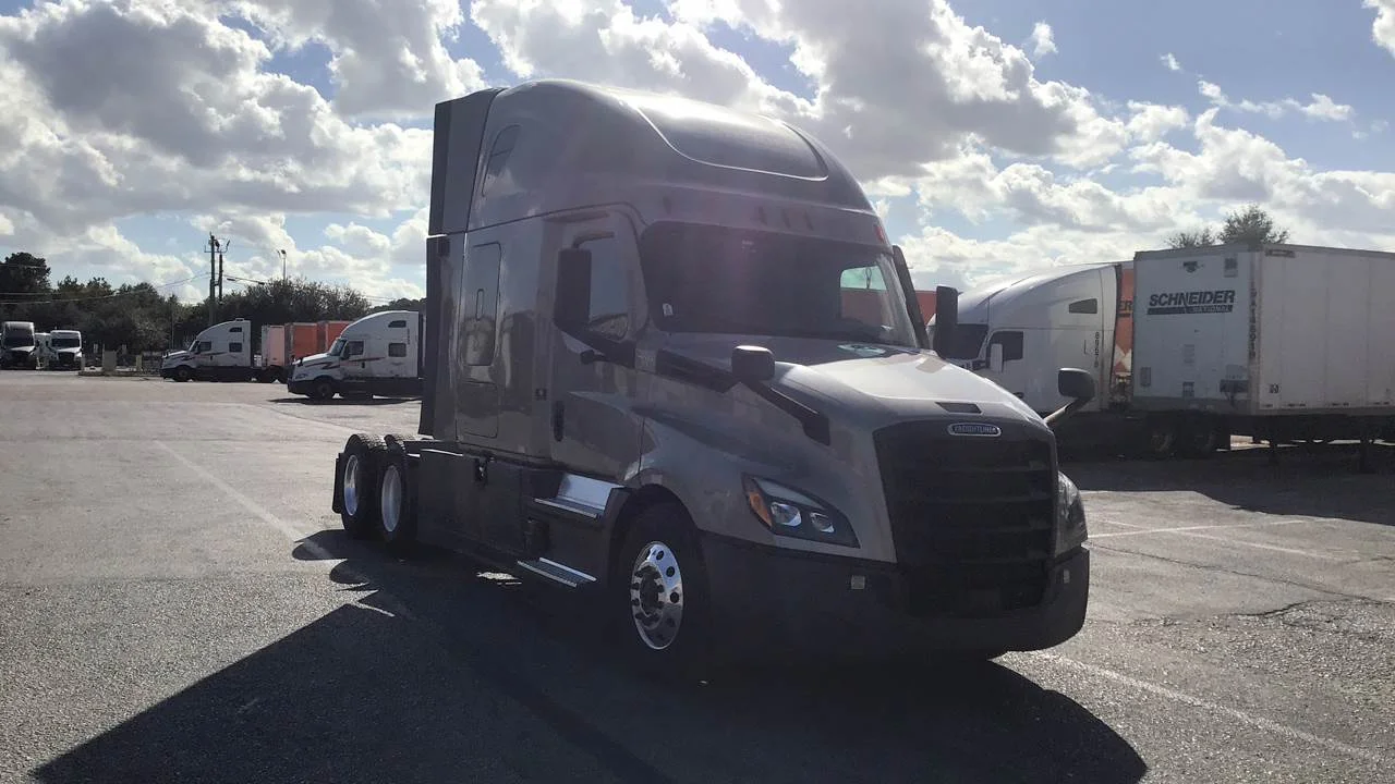 2024 Freightliner Cascadia in Houston, TX