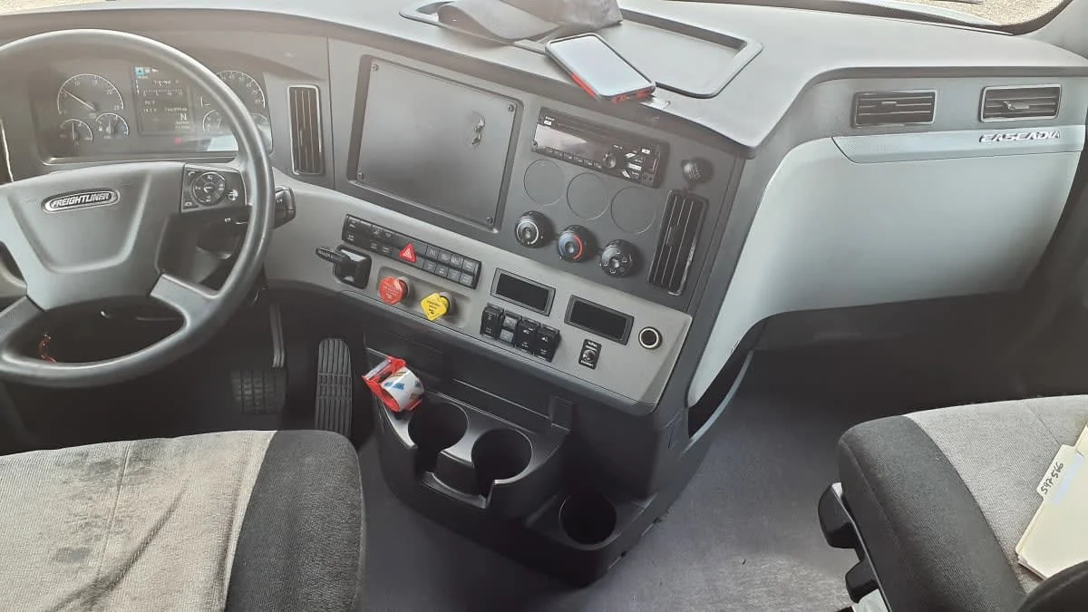2019 Freightliner Cascadia in Birmingham, AL — photo 15