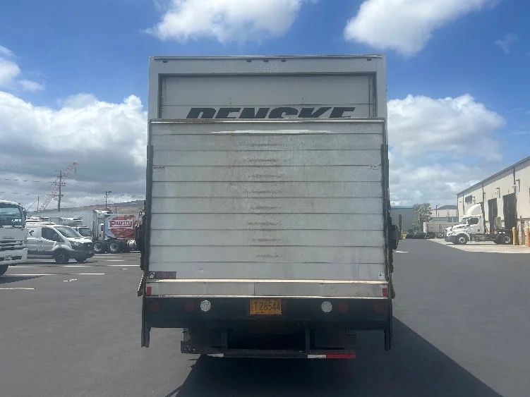 2020 Isuzu NQR in Torrance, CA — photo 7