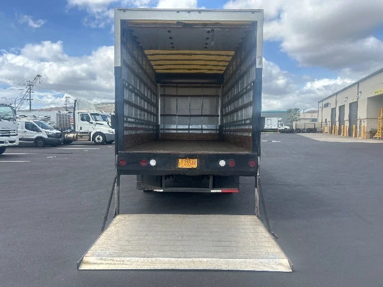 2020 Isuzu NQR in Torrance, CA — photo 9