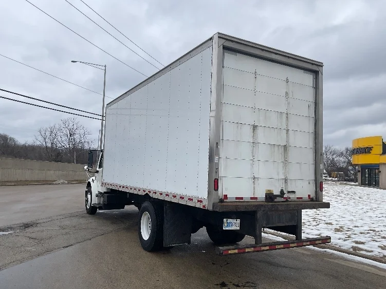 2019 Freightliner M2 106 - image 6