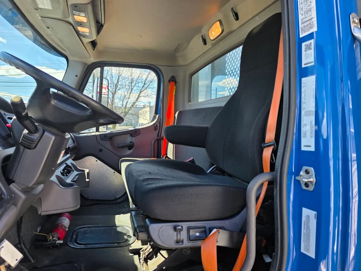 2020 Freightliner M2 106 in Bensalem, PA — photo 7