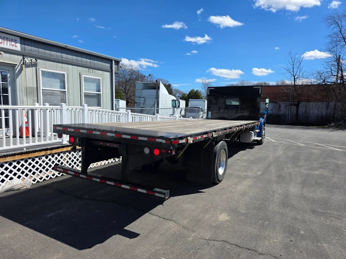 2020 Freightliner M2 106 - image 4