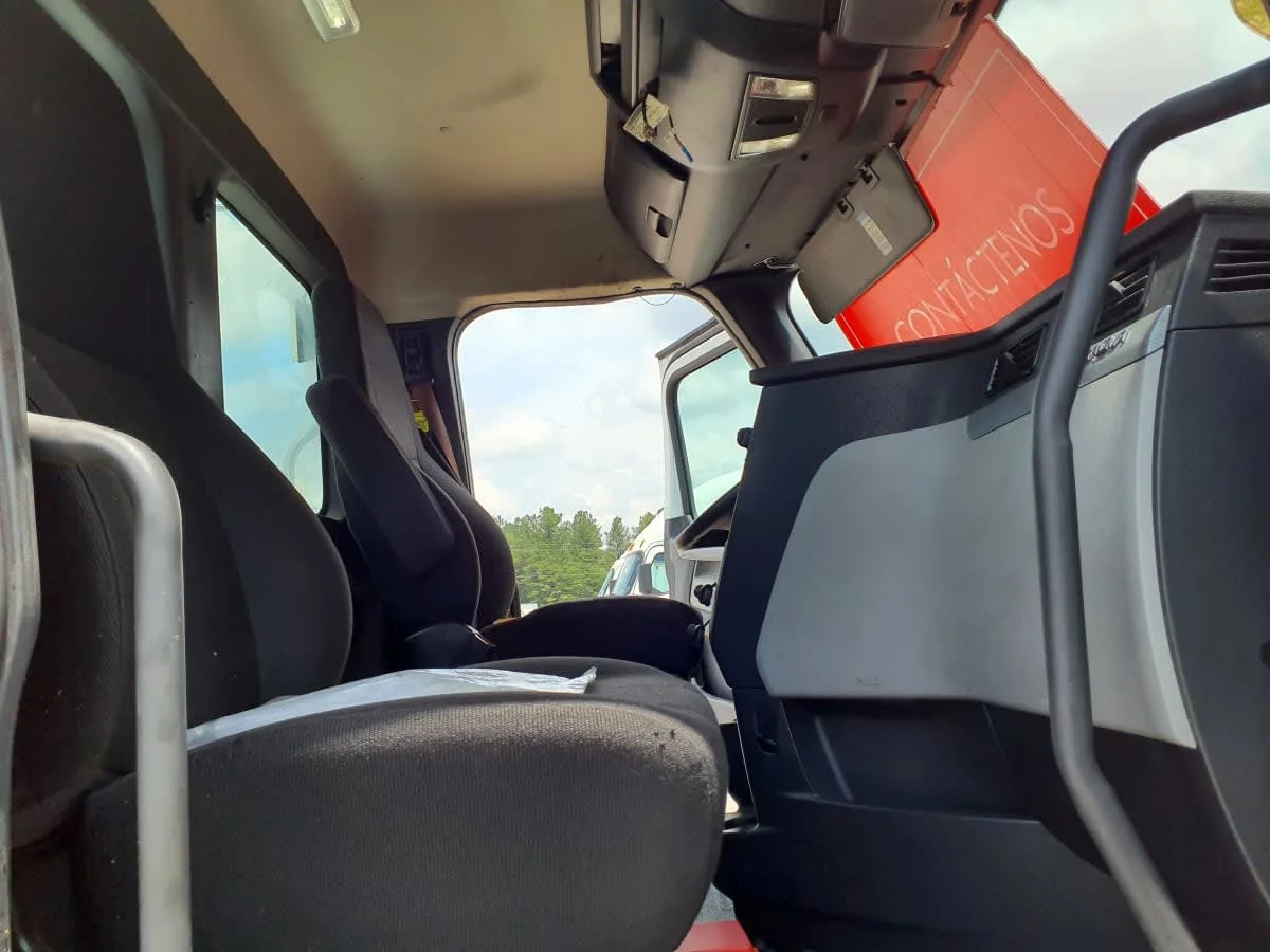2019 Freightliner Cascadia in Birmingham, AL — photo 9