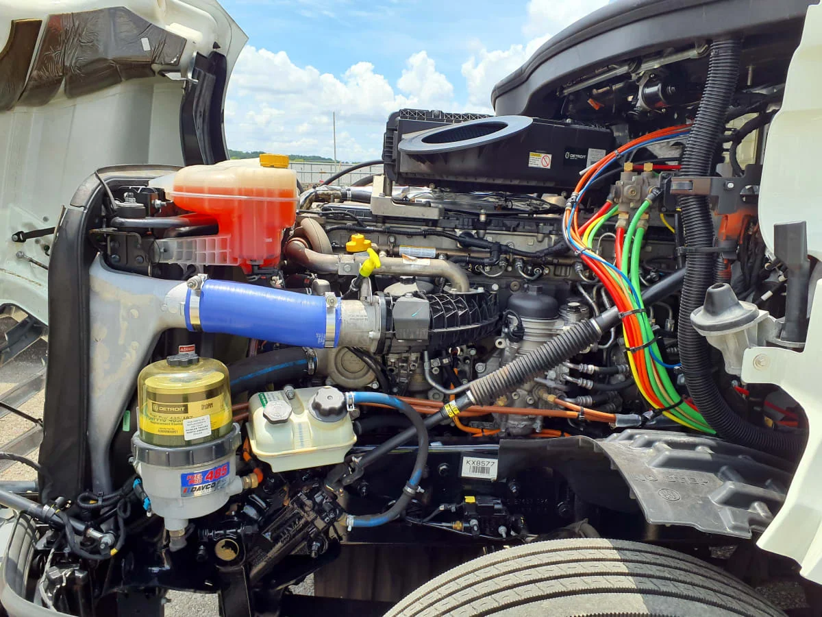 2019 Freightliner Cascadia in Birmingham, AL — photo 8