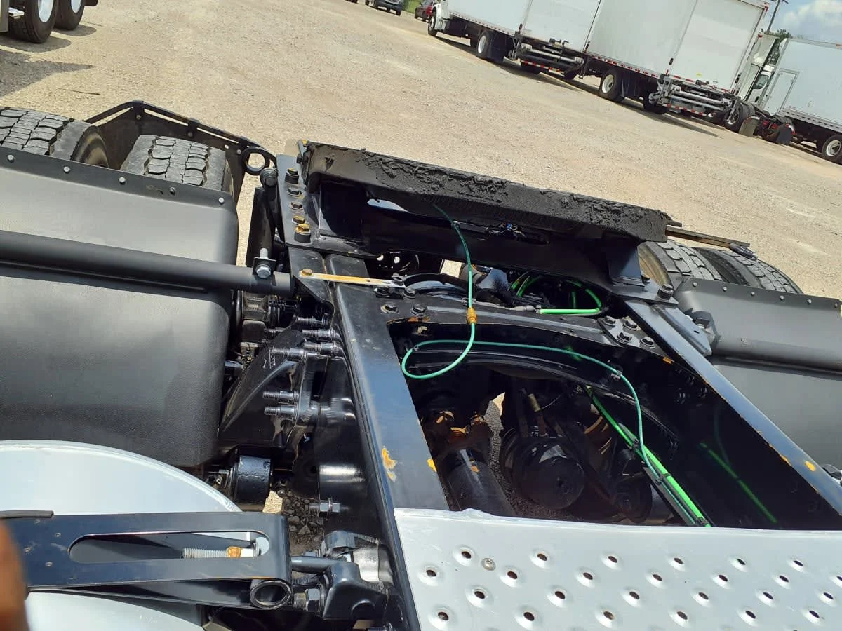 2019 Freightliner Cascadia in Birmingham, AL — photo 10