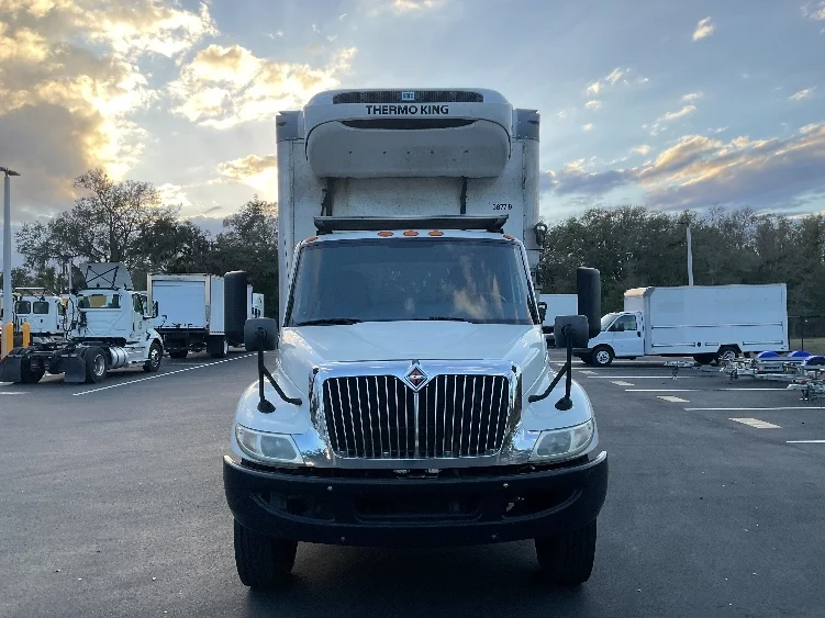 2021 International MV in Tampa, FL — photo 2