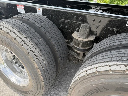 2027 Kenworth T880 in Springfield, MO — photo 4