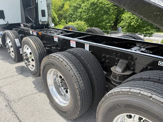 2027 Kenworth T880 in Springfield, MO — photo 19