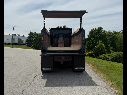 2027 Kenworth T880 in Springfield, MO — photo 17