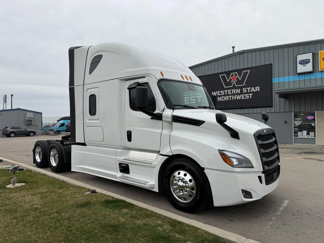 2027 Freightliner Cascadia in Nampa, ID — photo 6