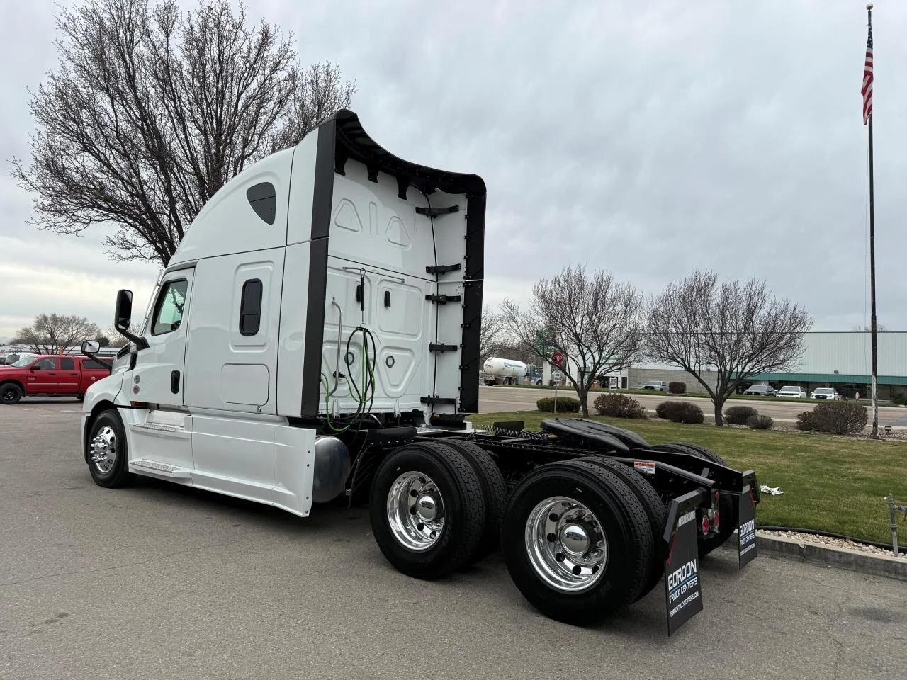 2027 Freightliner Cascadia in Nampa, ID — photo 3